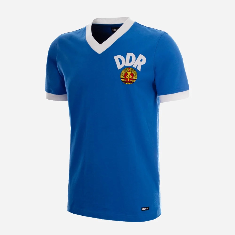 Clothing - RETRO FOOTBALL SHIRTS